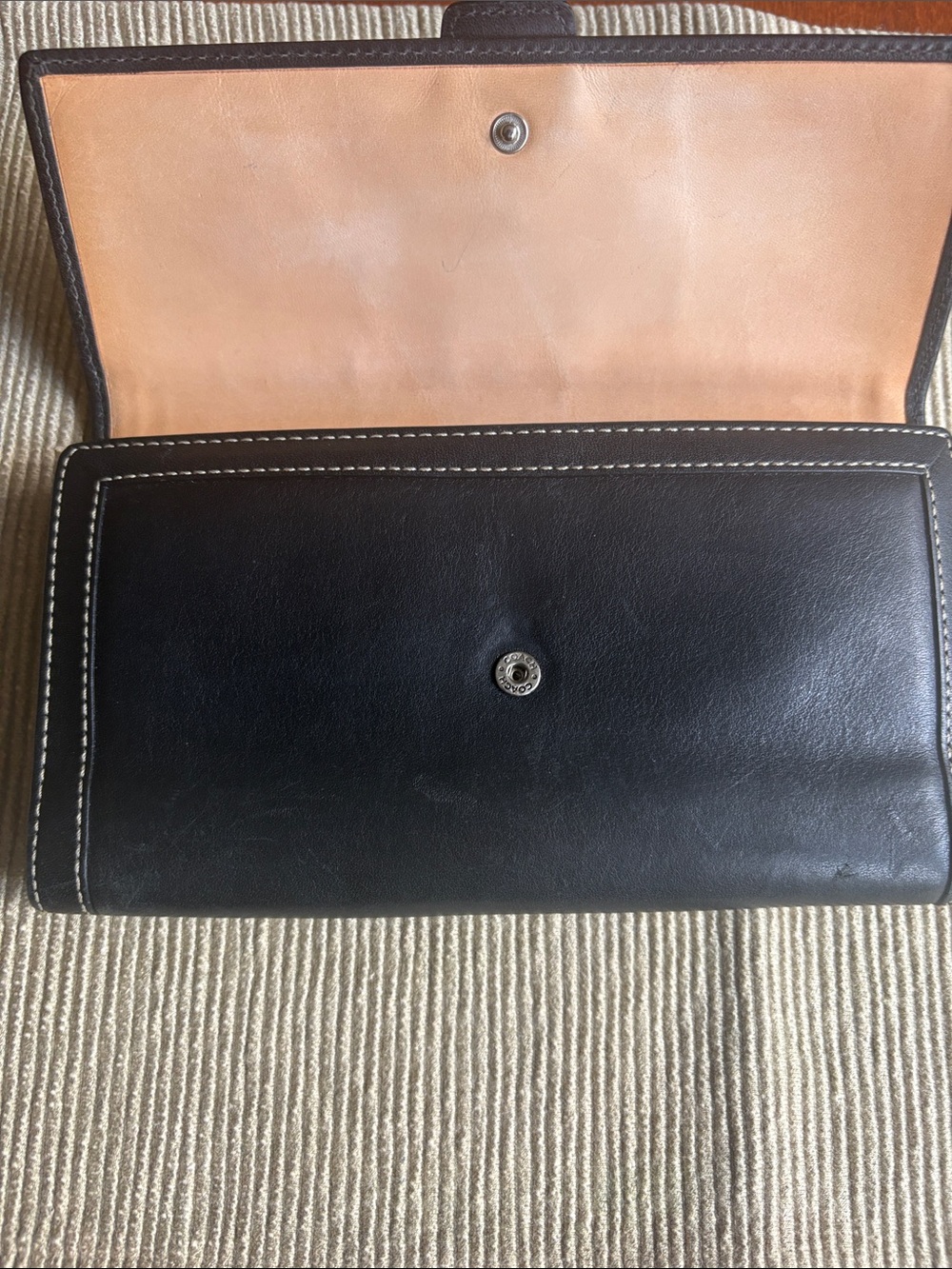 Vintage Coach Black Leather Wallet with Iconic Silver Buckle - Picture 6 of 16